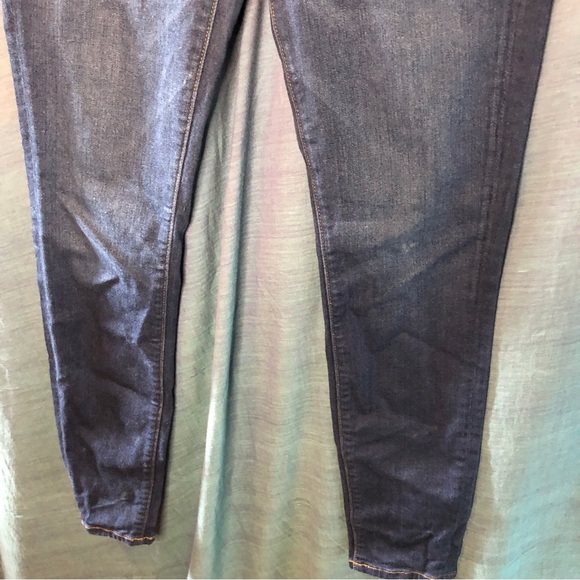 Levi’s size 27. Straight leg but branded flair - Picture 7 of 12